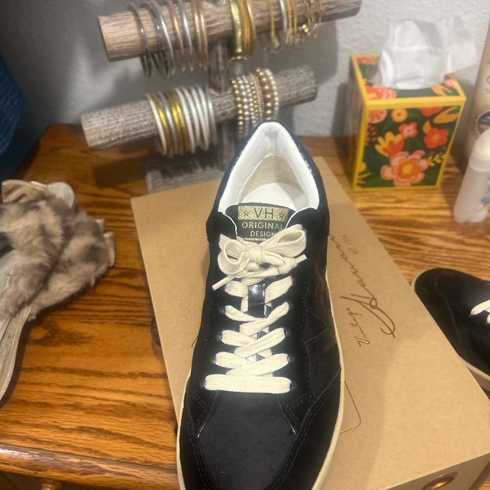 Vintage Havana Black and Cream Sneakers